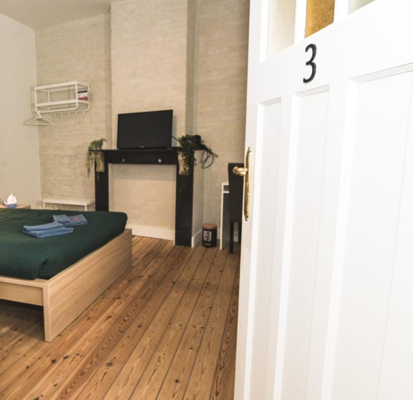 Cozy And Confortable Room Near Brussels Central Station Eksteriør billede